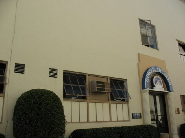 howardhughesprivatemovietheater.jpg